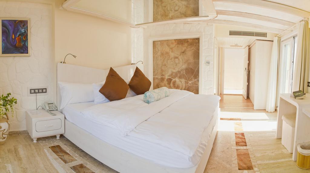 Peninsula Gardens Hotel - Adults Only Kas Room photo