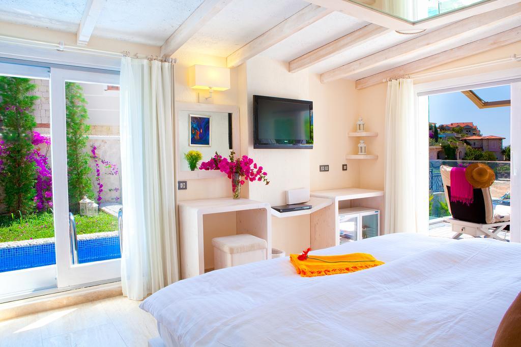 Peninsula Gardens Hotel - Adults Only Kas Room photo